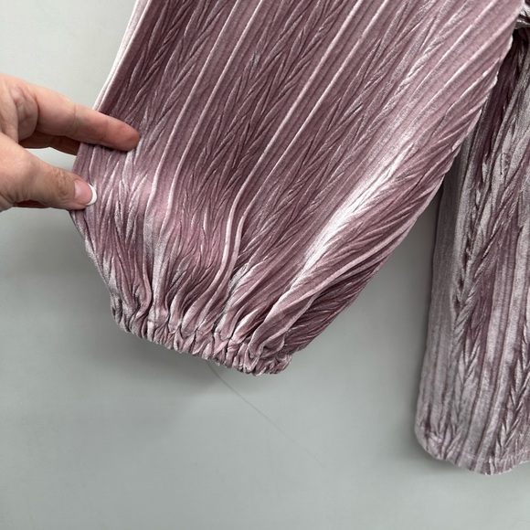 WORLD MARKET purple textured burnout velvet dark romantic feminine top L/XL - Picture 3 of 10